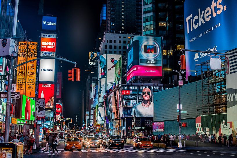 Times Square by Hello Pompoyo