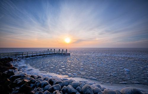 Frozen jetty