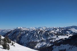 Winter mountains by Valerie de Bliek