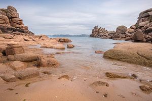 Roze rotsformaties in Bretagne