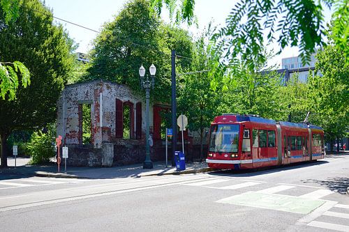 Rode tram wachtend