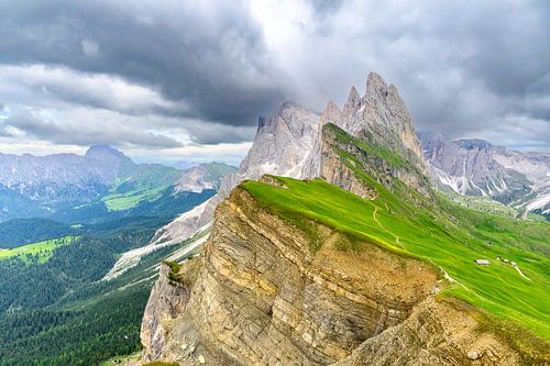 Seceda bergen dramatische kliffen in de Dolomieten