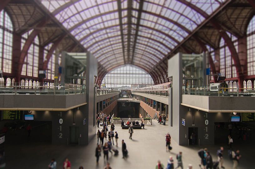 Centraal Station Antwerpen van Don Fonzarelli