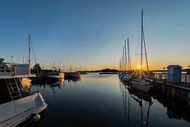 Sonnenuntergang am Hafen in Thiessow, Rügen
