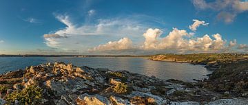 Rocky coast at Pointe de Dinan, Crozon, Brittany