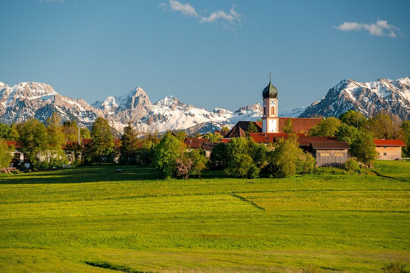 Seeg church with view of Aggenstein mountain by Leo Schindzielorz