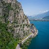 Ponalestraße mit Blick auf Riva del Garda von t.ART