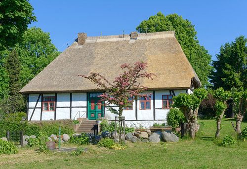 het oude schoolgebouw van Middelhagen
