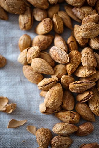 Geroosterde amandelen 12433679