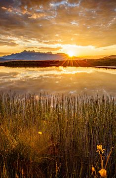 Lever de soleil romantique sur l'alpage de Lackenalm sur Christa Kramer