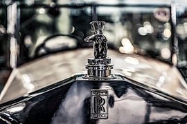 Indian as a radiator ornament on a Rolls Royce by autofotografie nederland