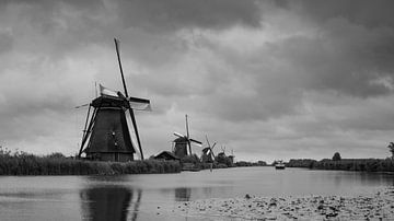 Mühlen in Kinderdijk von Lucas Planting