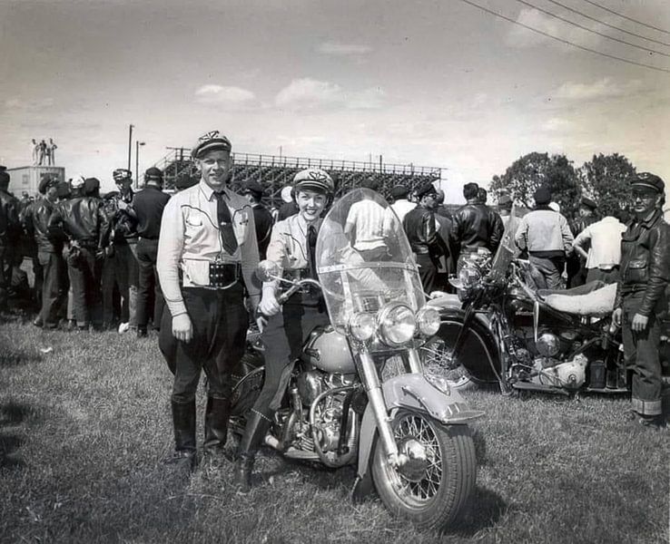 HD couple with policehat by harley davidson