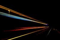 La vitesse de la lumière dans la nuit