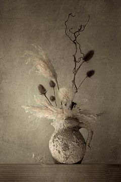 Still life with flowers. Dry flowers. Taupe. by Alie Ekkelenkamp