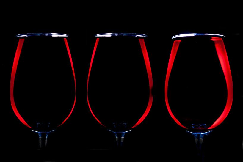 Glass of Red Wine, Red Red Wine. Drink red wine by Gert Hilbink