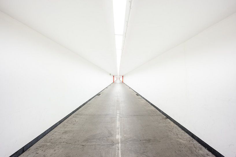 Le Sint-Annatunnel est un tunnel pour piétons et cyclistes. par Marcel Derweduwen