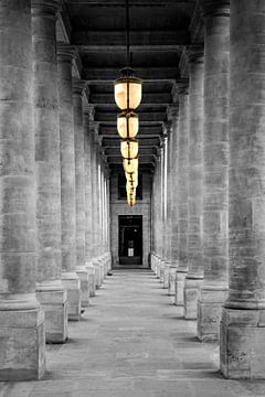 Kolommen en Lichten in Parijs van Leonidas Ladinskis