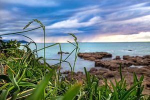 Storm op zee by Valerie Tintel