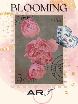 Floraison - pivoine avec papillon