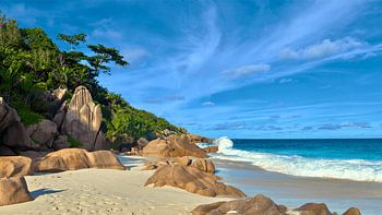 Seychellen Küstenparadies mit Granitfelsen