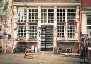 Koos Rozenburg, antiekwinkel, Delft van Sven Wildschut thumbnail