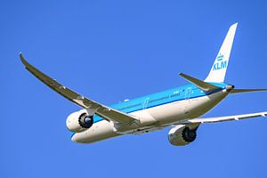 Eine Boeing 787 Dreamliner der KLM hebt ab
