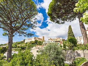 Blick auf Ravello an der Amalfiküste in Italien