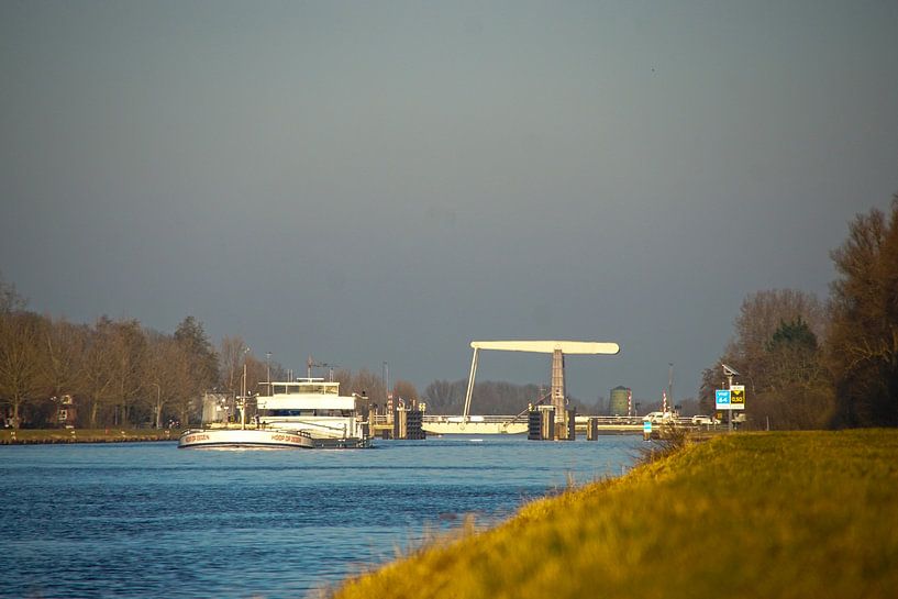 Kanal entlang Meerstad von Agnes Koning