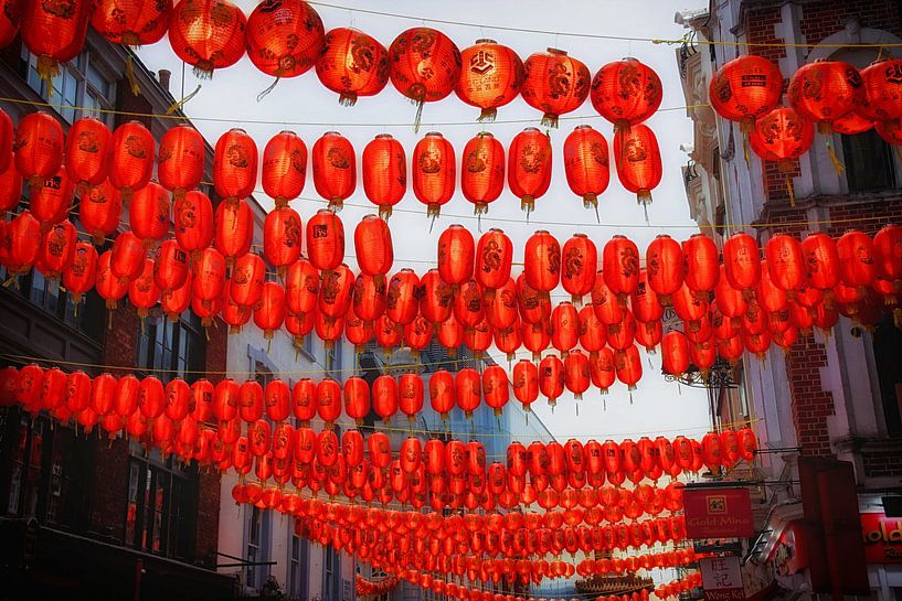 A sea of red lanterns (lanterns) by Marlika Art