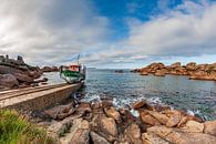 Rettungsboot-Präsident Toutain segelt in Ploumanach in der Bretagne, Frankreich, aus. von Evert Jan Luchies Miniaturansicht