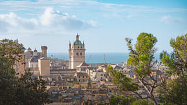 Panorama über das historische Genua