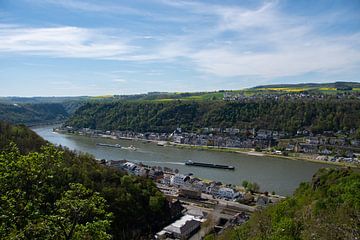 Wunderschöner Blick auf den Rhein und die Ortschaften St. Goar und St. Goarhausen von David Esser