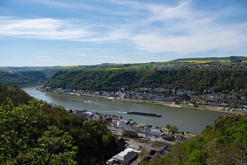 Prachtig uitzicht op de Rijn en de dorpen St. Goar en St. Goarhausen
