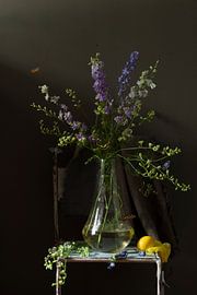 Stilleven ‘Met lila en geel’
