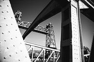 De Hef brug, Rotterdam in zwart wit. van Jasper Verolme thumbnail