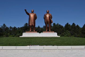 Kim Il Sung and Kim Yung Il statue