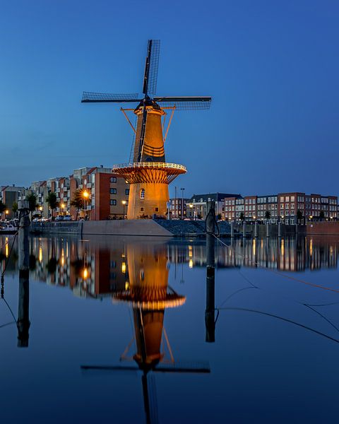 Destilleerketel Windmühle in Delfshaven von Annette Roijaards