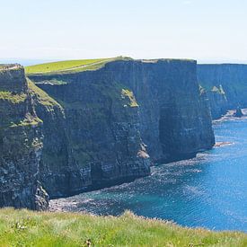 Cliffs of Moher by Andrea Fettweis