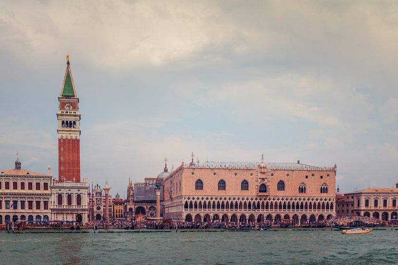 Dogenpalast, Venedig von Kurt De Schuytener