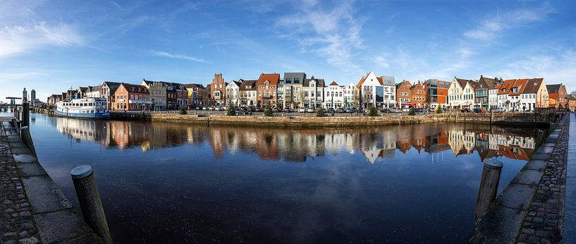 Husum - Panorama am Binnenhafen von Frank Herrmann