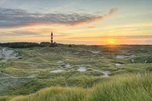 Leuchtturm auf Amrum bei Sonnenaufgang