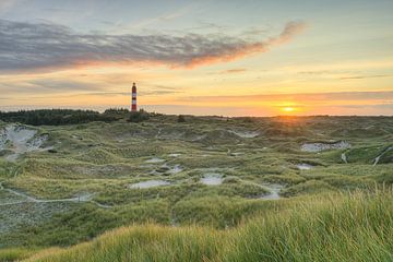 Vuurtoren op Amrum bij zonsopgang van Michael Valjak