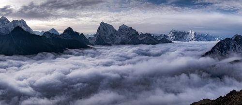 Wolkenfluss von Alexey Kharitonov
