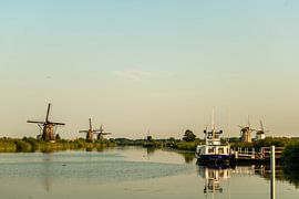 Kinderdijk Windmolens. van Brian Morgan