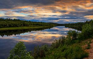 La rivière Ivalo dans le nord de la Finlande