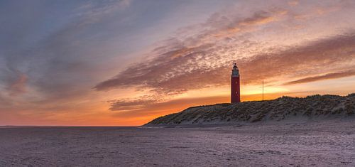 Vuurtoren Texel zonsopkomst - in vuur en vlam