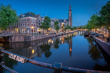 Uitzicht vanaf de Lelie Sluis op de Westerkerk van Thea.Photo