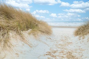 Strandovergang op Usedom met uitzicht op de Oostzee van Martin Köbsch