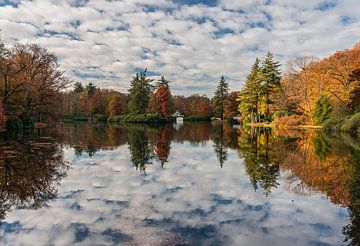 Autumn along the Field Ponds in Het Loo Palace Park by Jeroen de Jongh